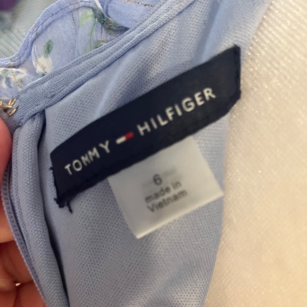 NWT TOMMY HILFIGER Women's Ruffled Tie-Waist Faux-Wrap Dress - Picture 4 of 6